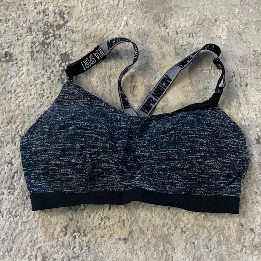 Victoria Secret black sports bra. 34D